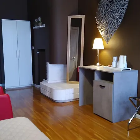 Cconforthotels R&b Dolci Emozioni بيت ضيافة 2*