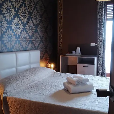 Cconforthotels R&b Dolci Emozioni بيت ضيافة 2*