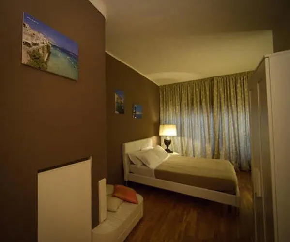 Affittacamere Cconforthotels Dolci Emozioni Bari