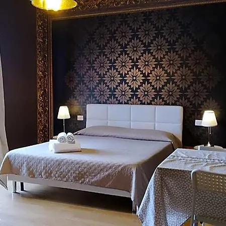 ゲストハウス Cconforthotels Dolci Emozioni 3*
